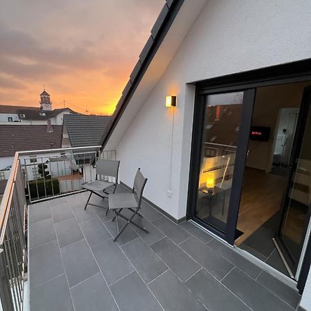 Charmantes Studio-Apartment Im Herzen Von Neureut - Fussbodenheizung, Regendusche, Waschmaschine, Stellplatz Karlsruhe Exterior foto